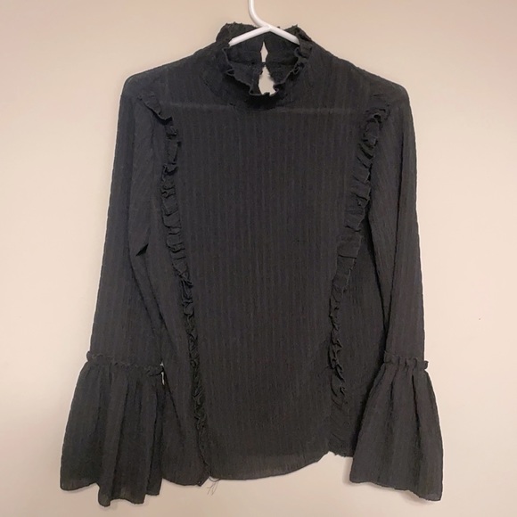 Top Vintage Blouses with unique Sleeves - Picture 1 of 2